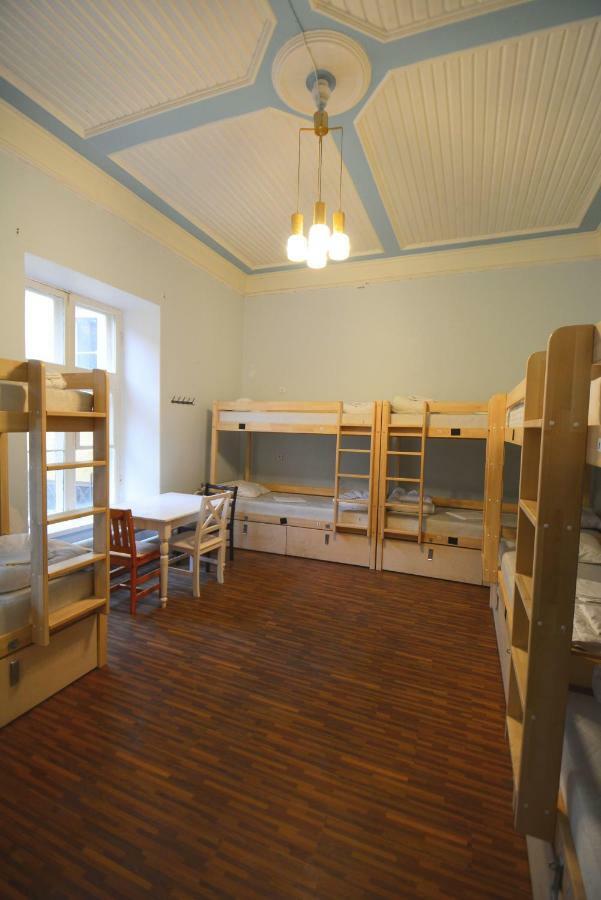 The Monks Bunk Hostel & Bar Tallinn Buitenkant foto