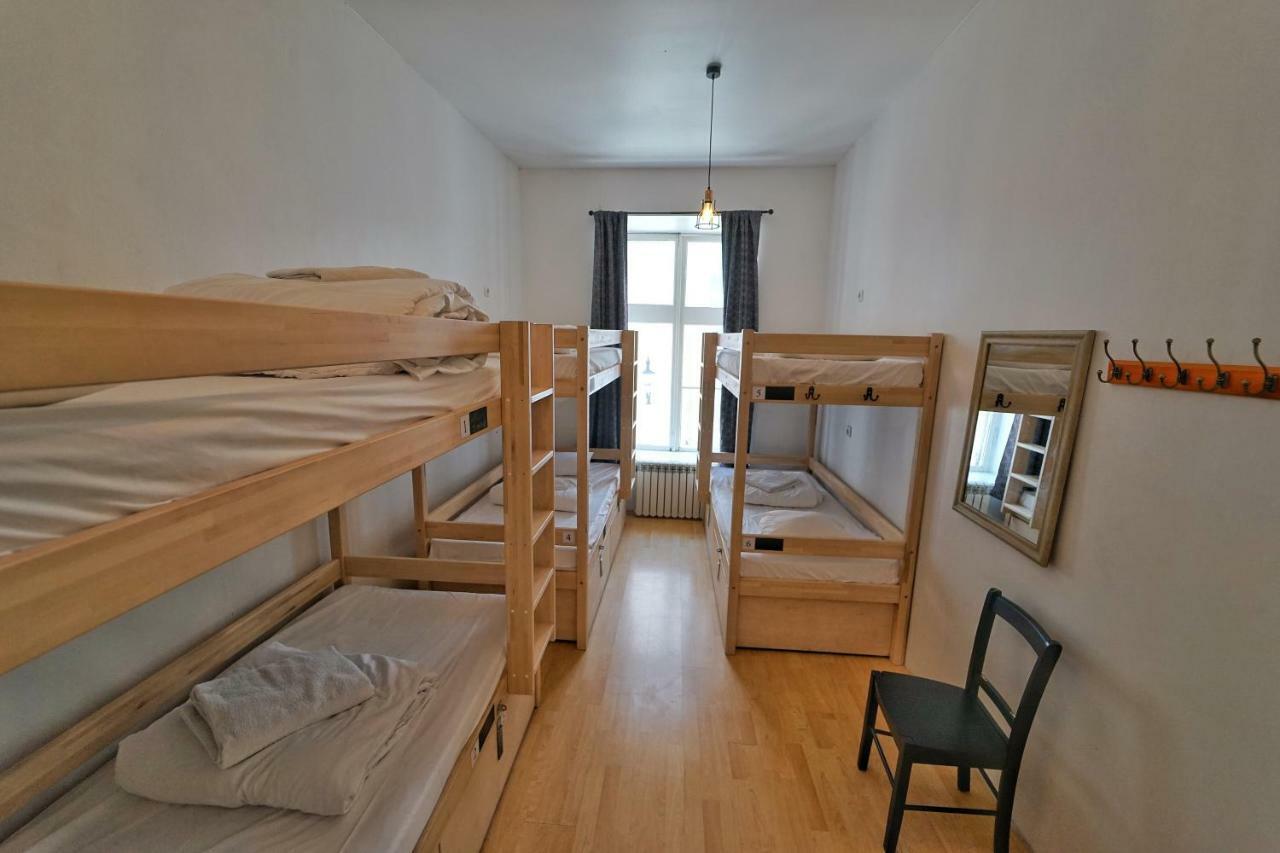 The Monks Bunk Hostel & Bar Tallinn Buitenkant foto