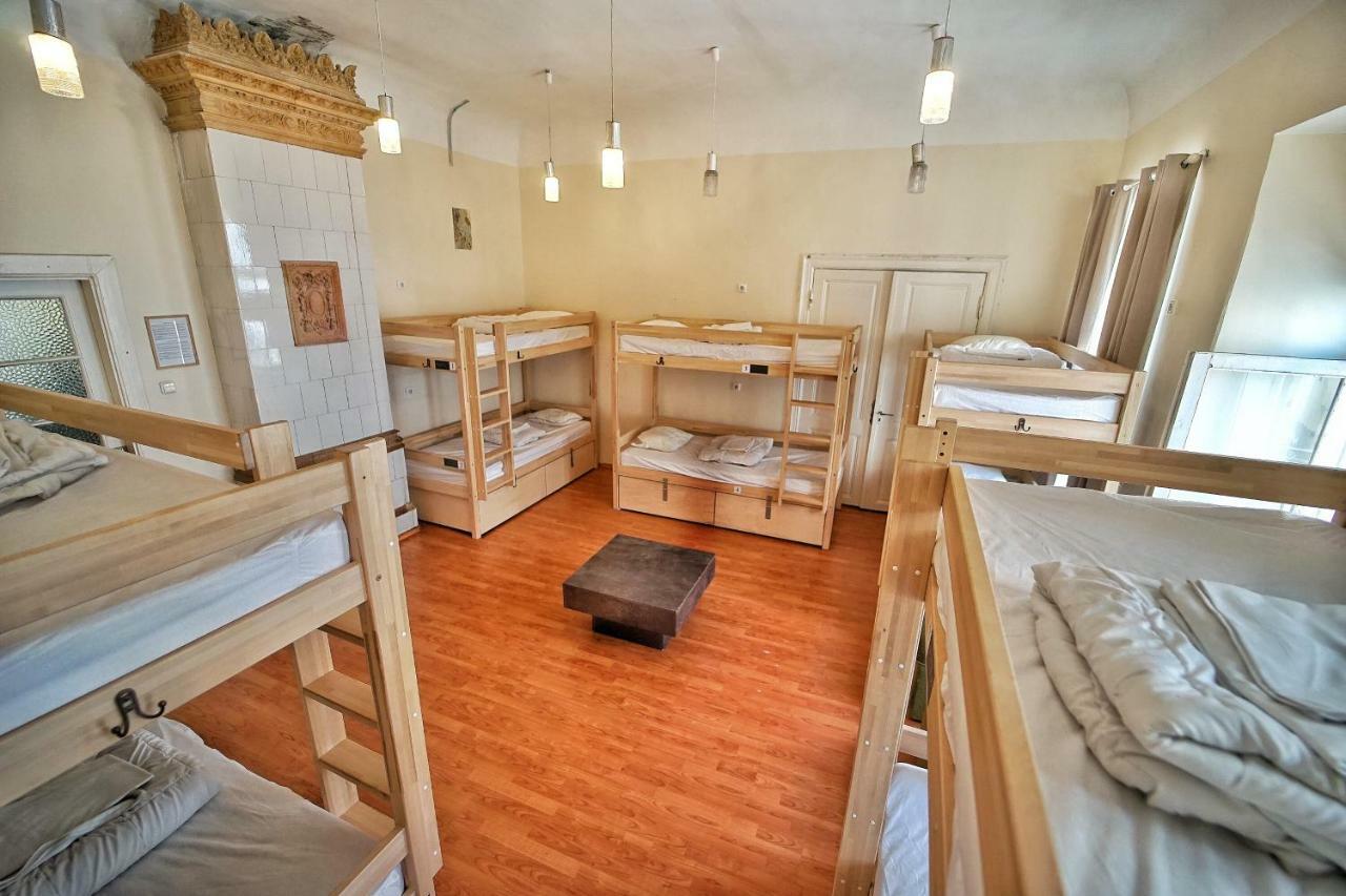 The Monks Bunk Hostel & Bar Tallinn Buitenkant foto