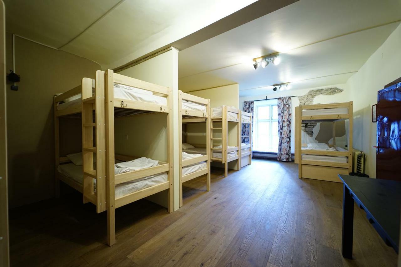 The Monks Bunk Hostel & Bar Tallinn Buitenkant foto