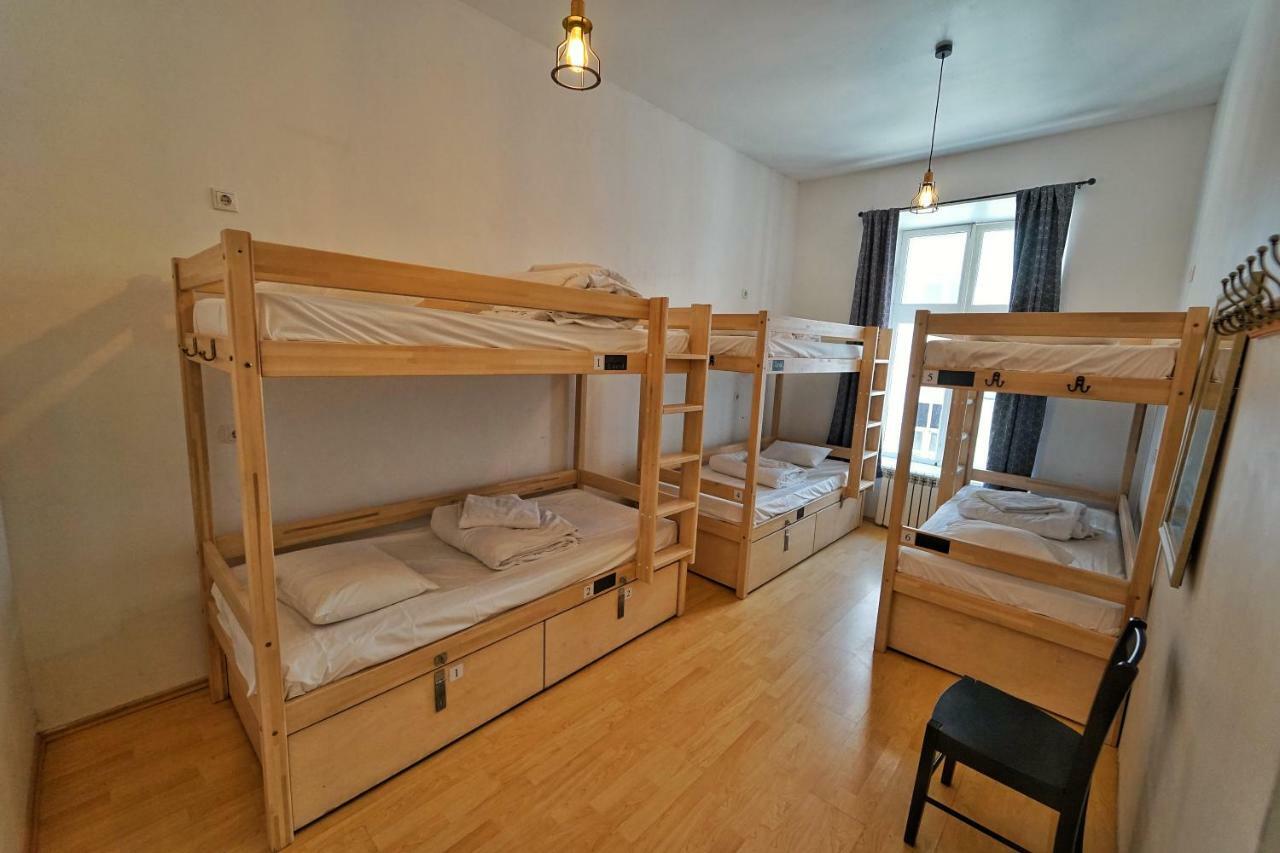 The Monks Bunk Hostel & Bar Tallinn Buitenkant foto
