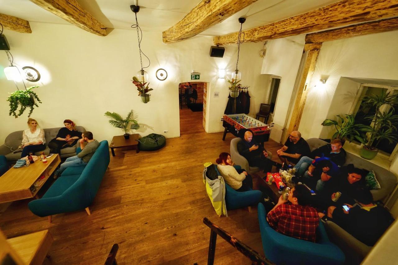 The Monks Bunk Hostel & Bar Tallinn Buitenkant foto